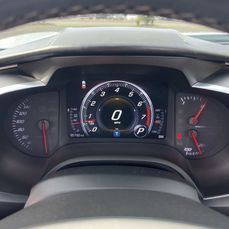 2016 Chevrolet Corvette Image 10