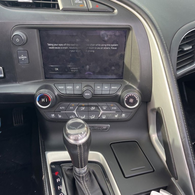 2016 Chevrolet Corvette Image 12