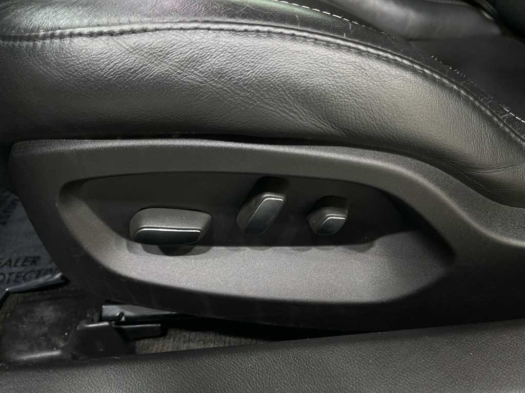 2016 Chevrolet Corvette Image 17