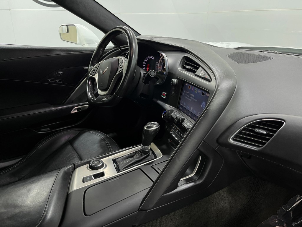 2016 Chevrolet Corvette Image 20