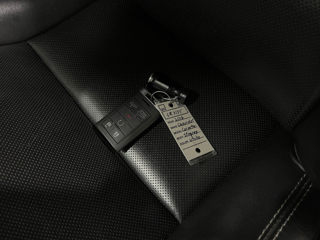 2016 Chevrolet Corvette Image 34