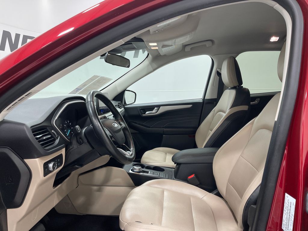 2021 Ford Escape Image 13