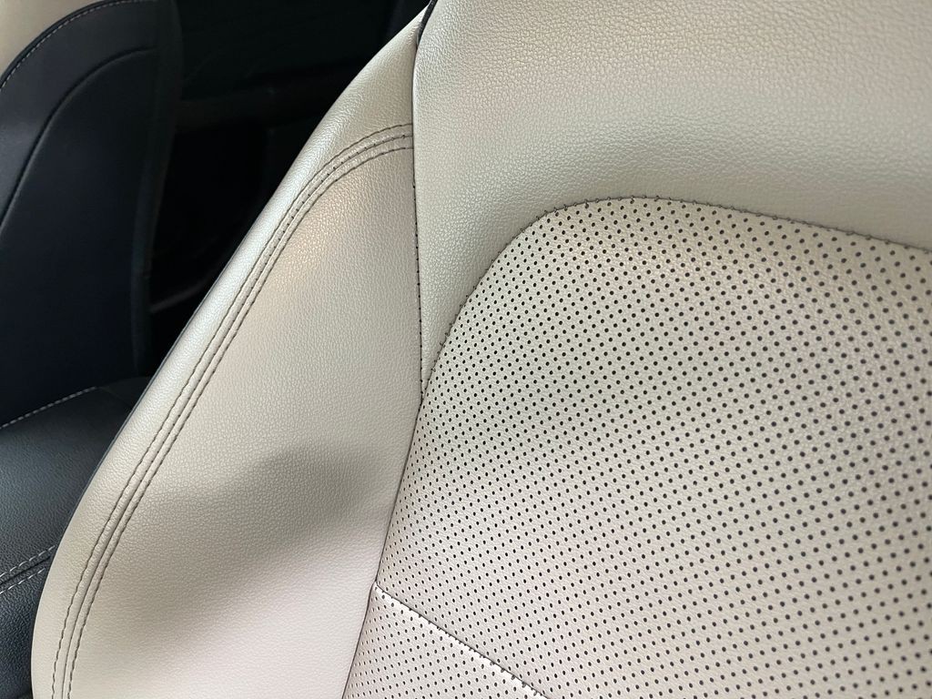 2021 Ford Escape Image 18