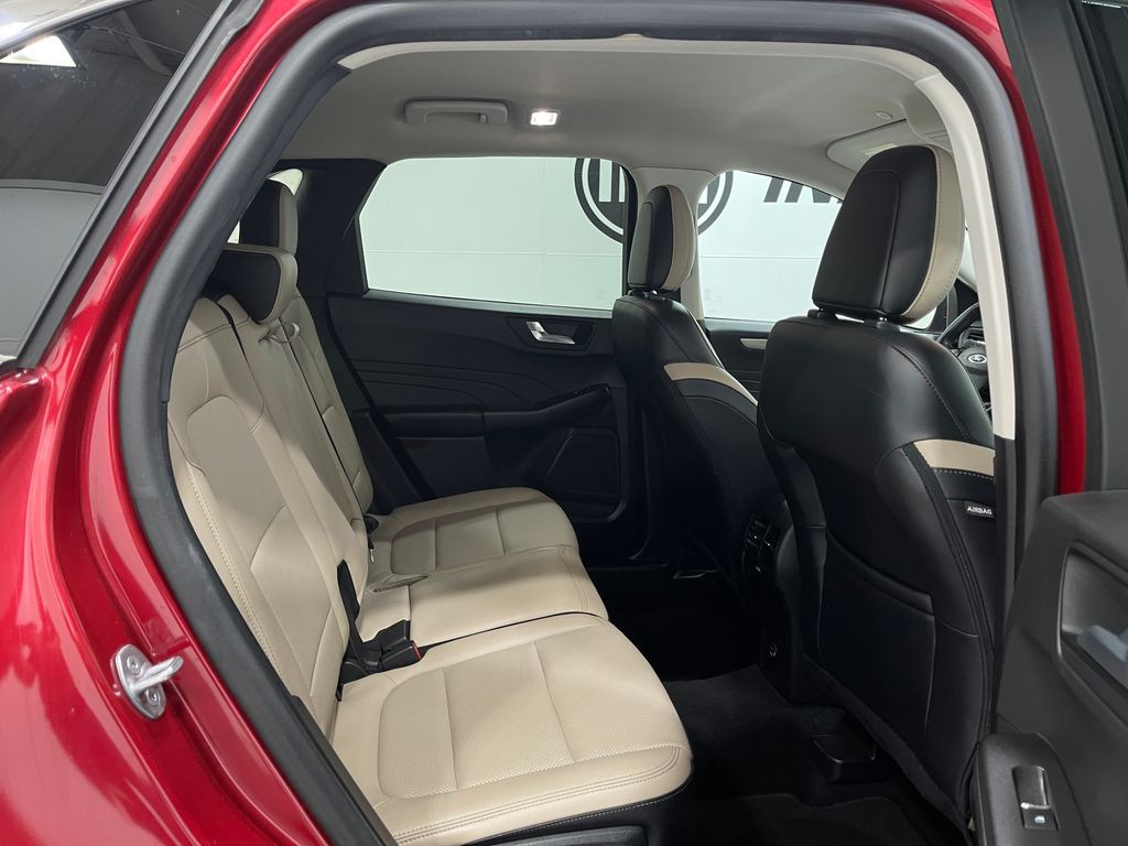 2021 Ford Escape Image 30