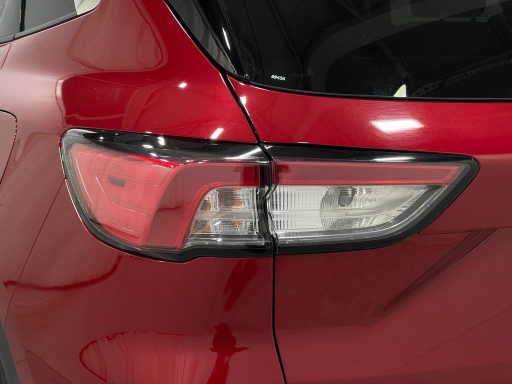 2021 Ford Escape Image 33