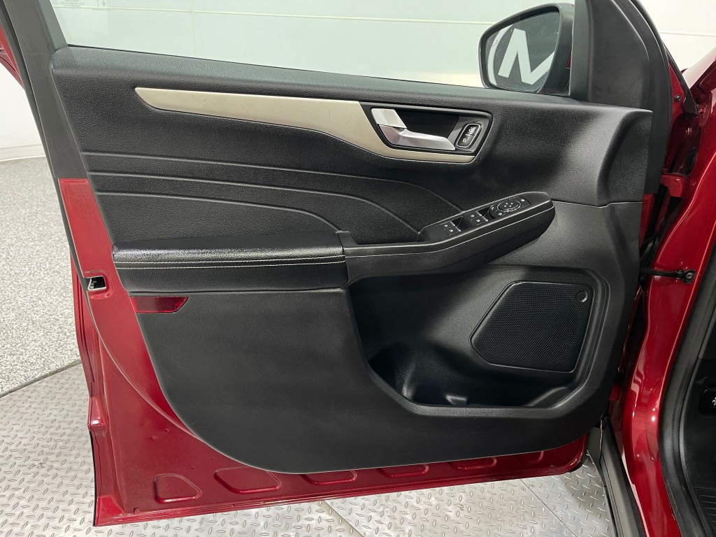 2021 Ford Escape Image 15