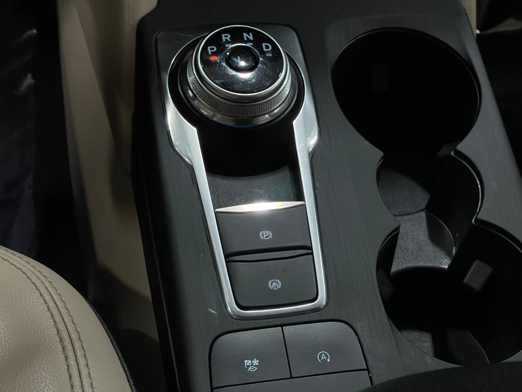 2021 Ford Escape Image 28