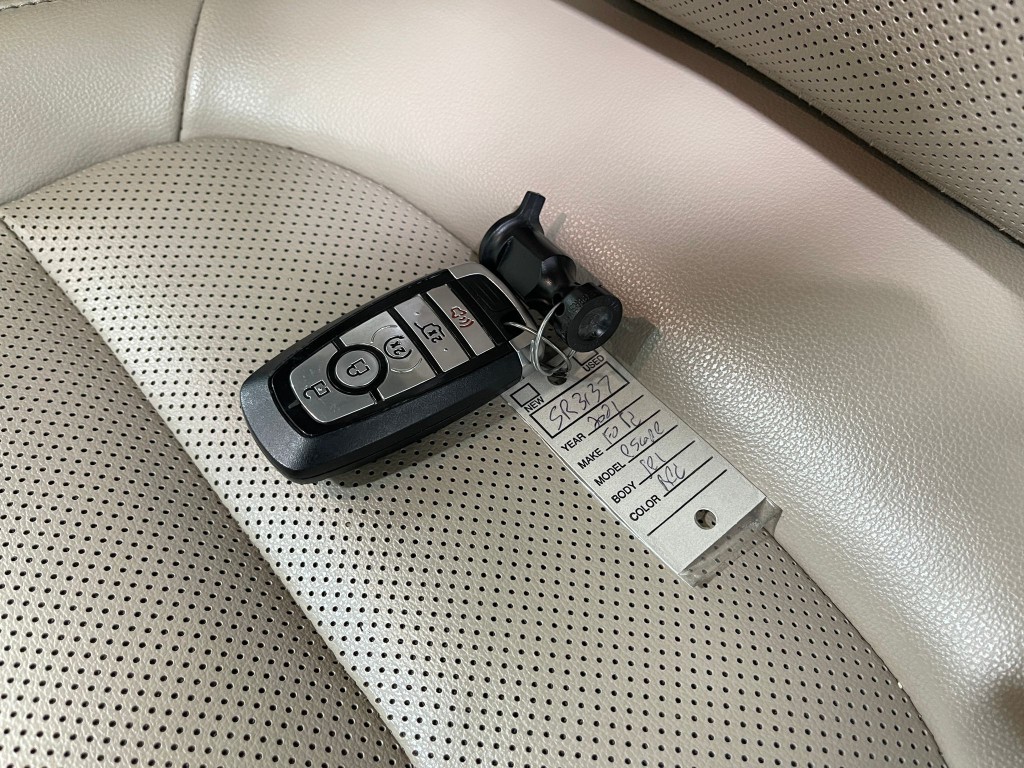 2021 Ford Escape Image 36