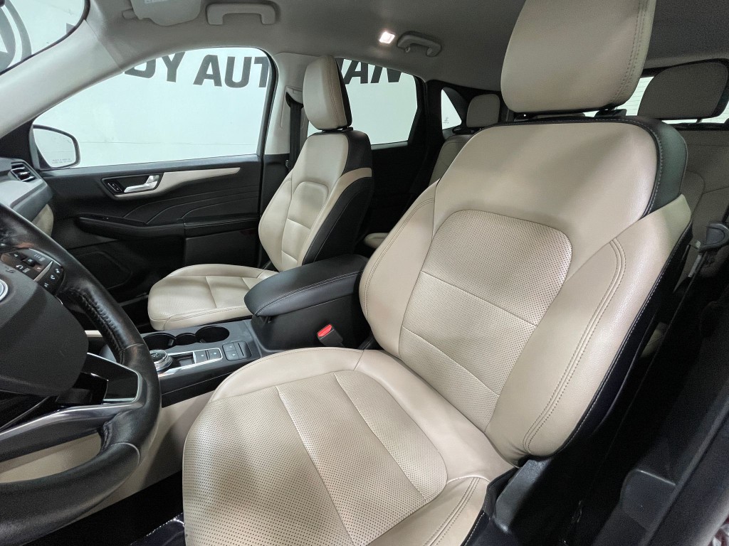 2021 Ford Escape Image 13