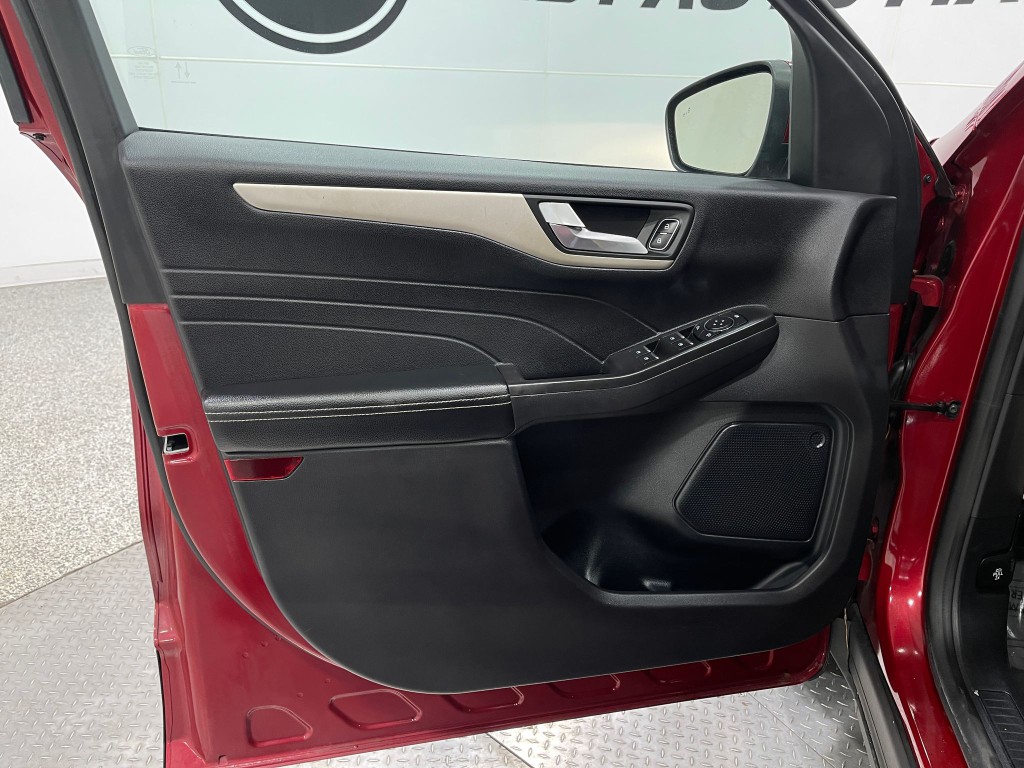 2021 Ford Escape Image 14