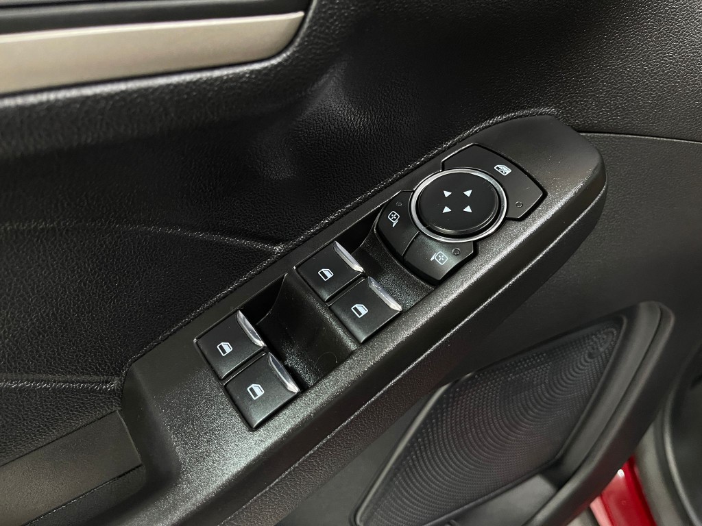 2021 Ford Escape Image 15