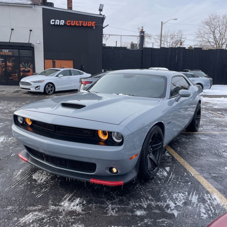 2022 Dodge Challenger Image 2