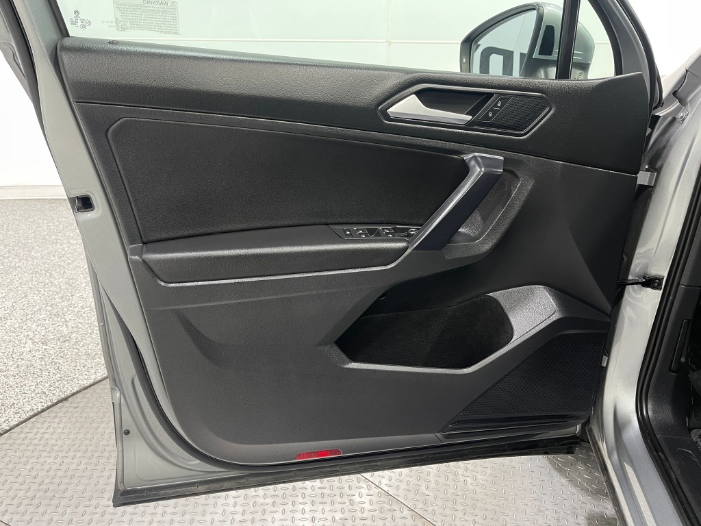 2021 Volkswagen Tiguan Image 14