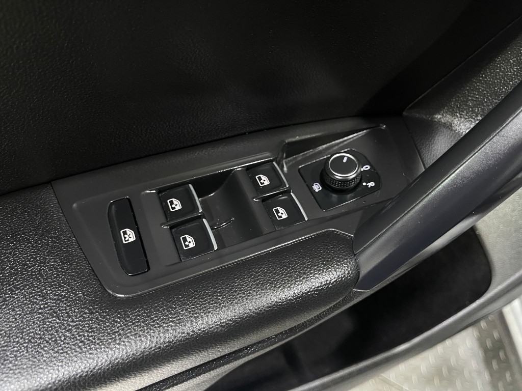 2021 Volkswagen Tiguan Image 15