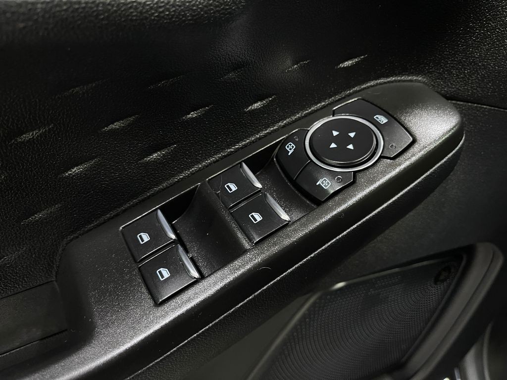 2020 Ford Escape Image 17