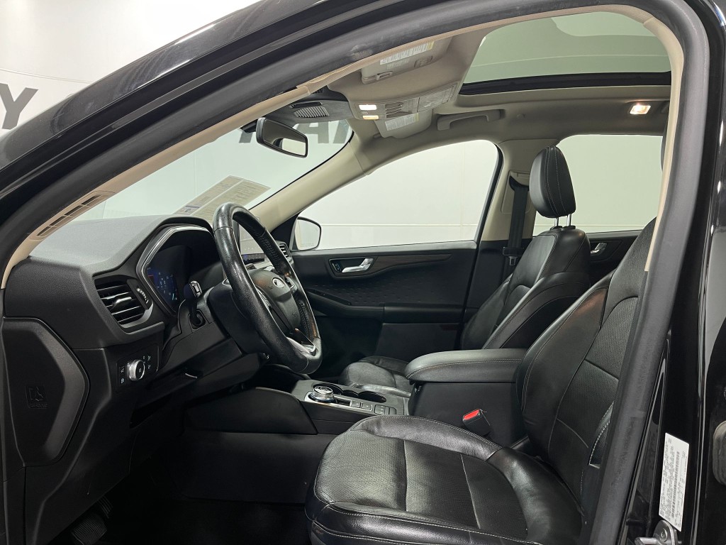 2020 Ford Escape Image 14