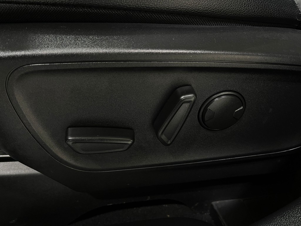 2020 Ford Escape Image 18