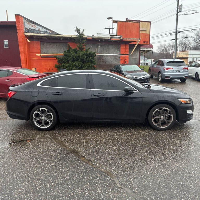 2020 Chevrolet Malibu Image 3