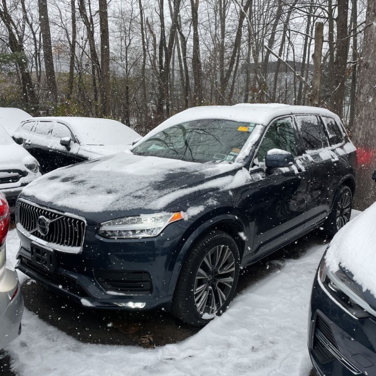 2022 Volvo XC90 Image 2