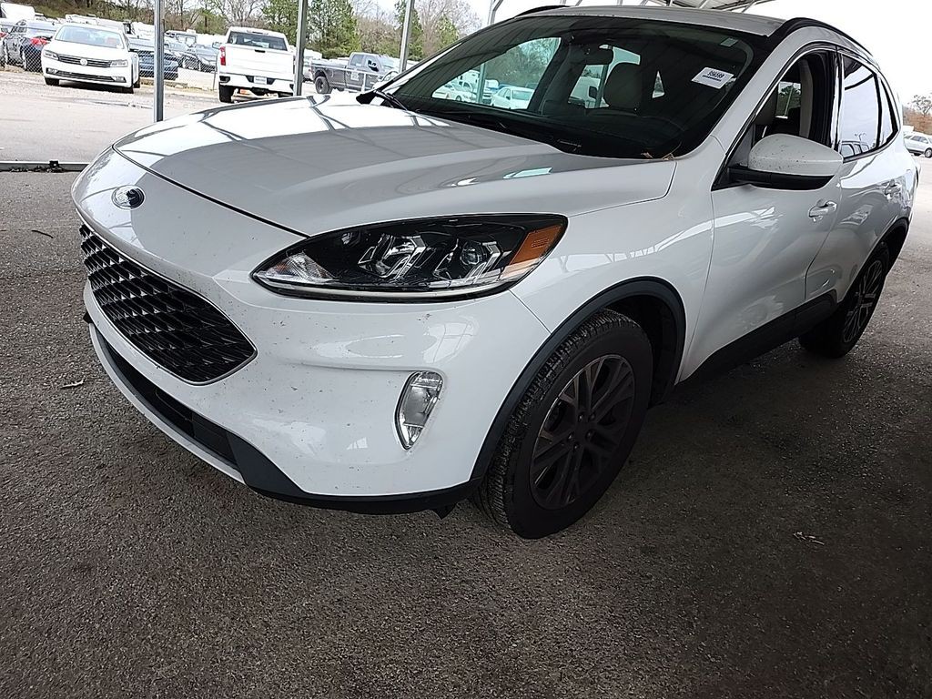 2020 Ford Escape Image 2