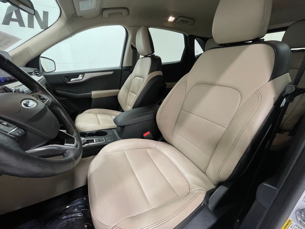 2020 Ford Escape Image 13