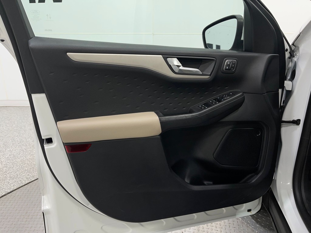 2020 Ford Escape Image 14