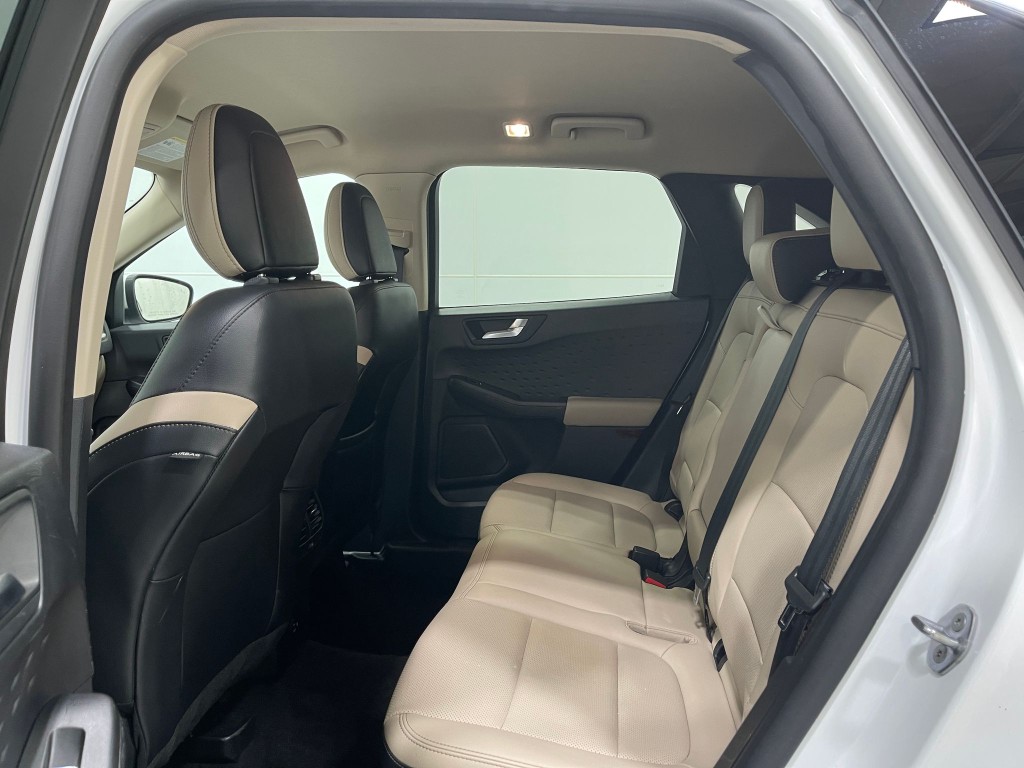 2020 Ford Escape Image 29