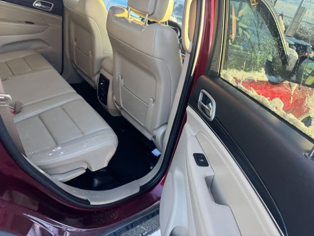 2020 Jeep Grand Cherokee Image 7