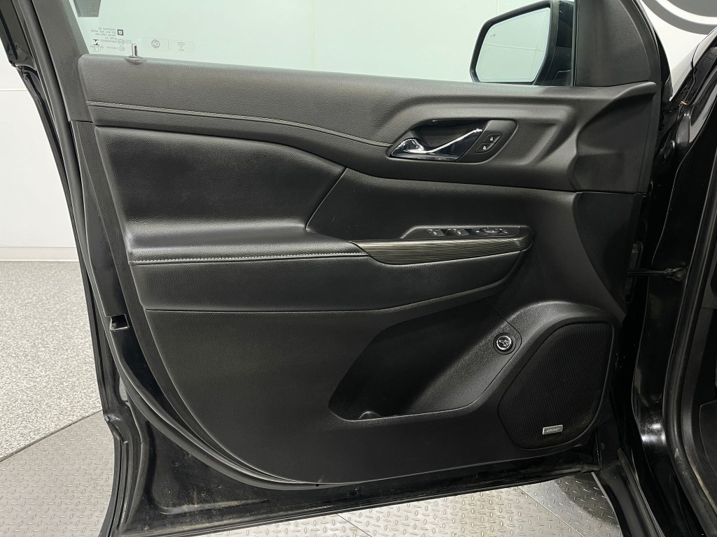 2019 GMC Acadia Image 16