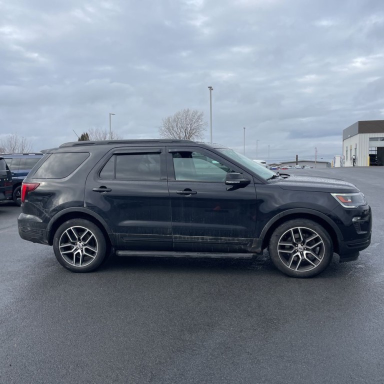 2019 Ford Explorer Image 3