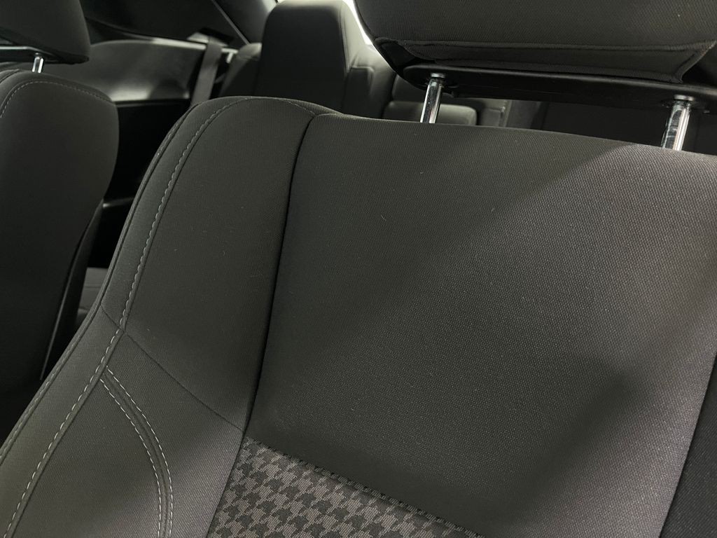 2019 Dodge Challenger Image 16