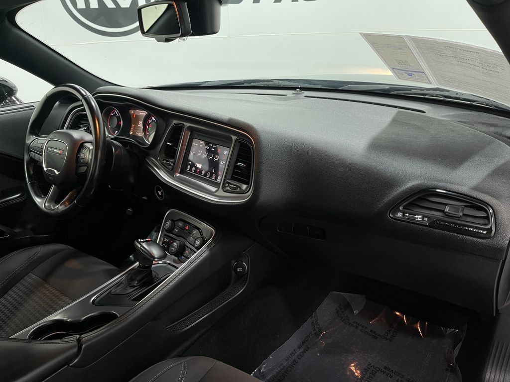 2019 Dodge Challenger Image 18