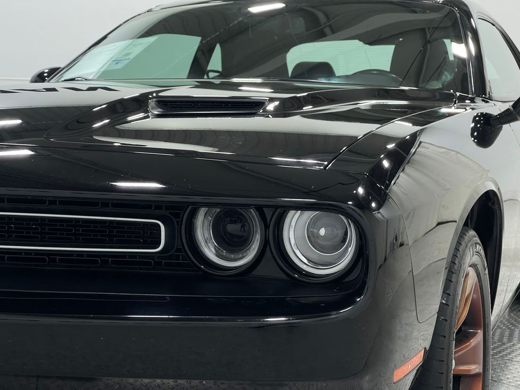 2019 Dodge Challenger Image 32
