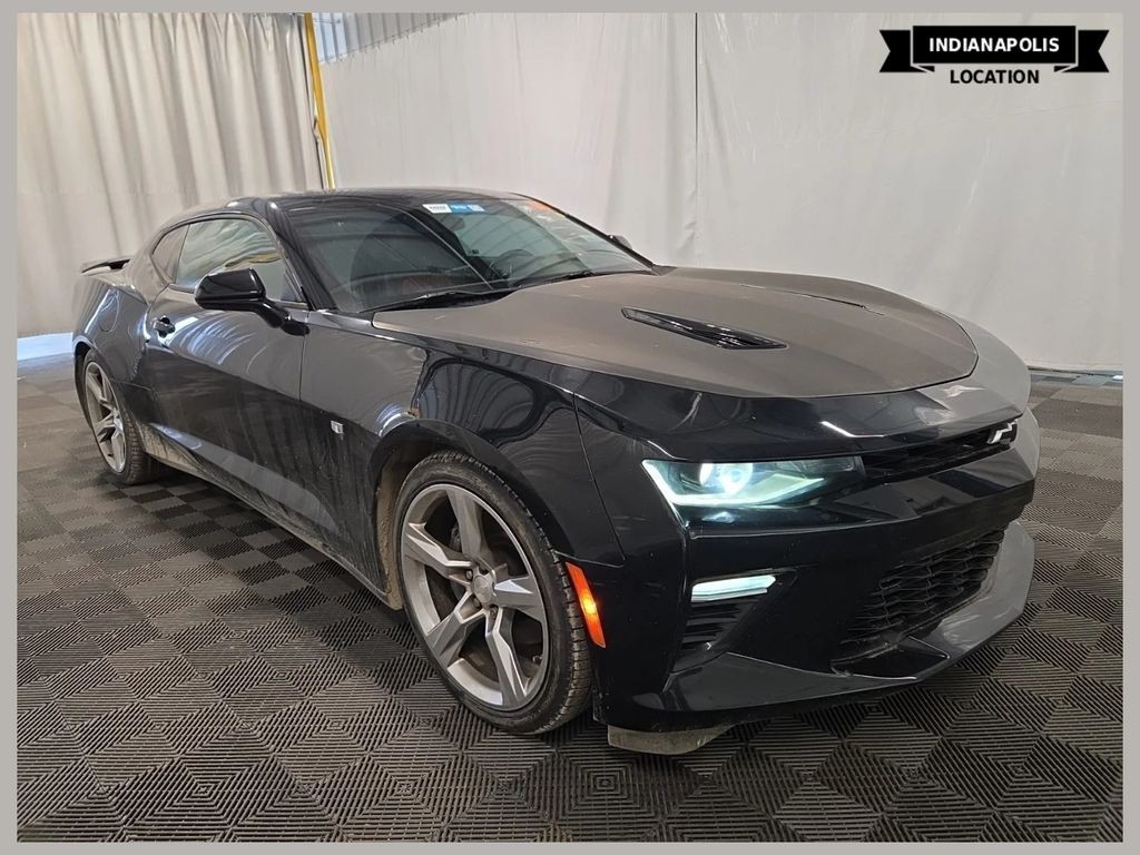 2018 Chevrolet Camaro Image 1