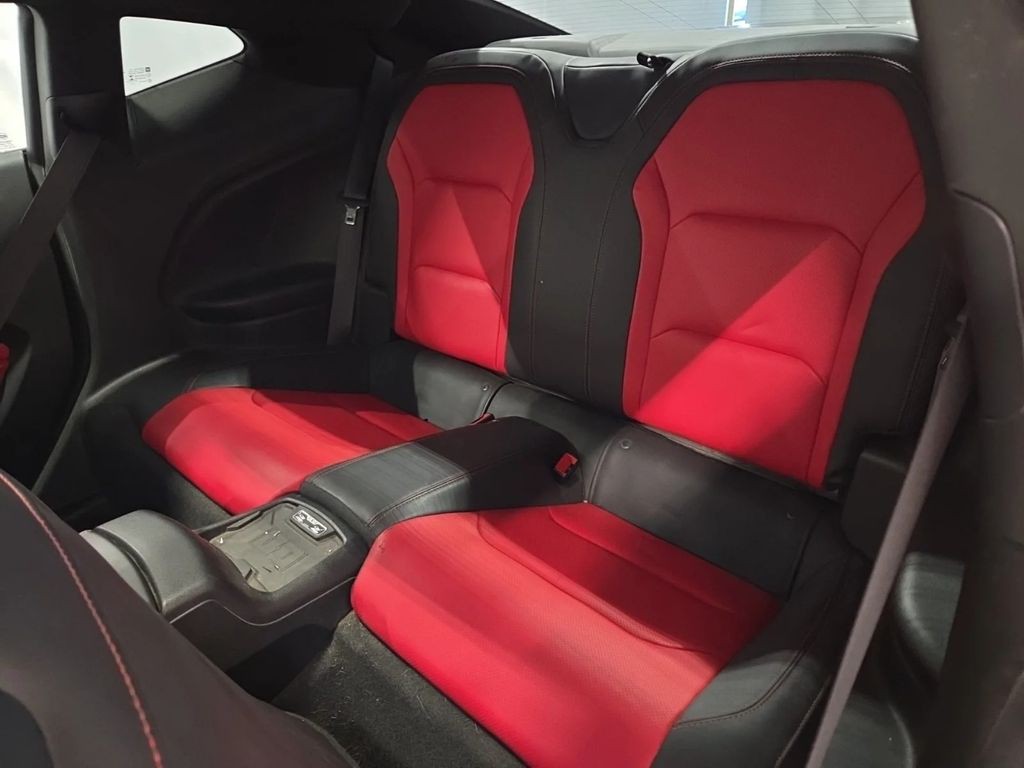 2018 Chevrolet Camaro Image 9