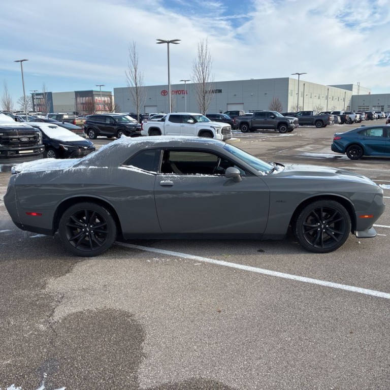 2018 Dodge Challenger Image 3