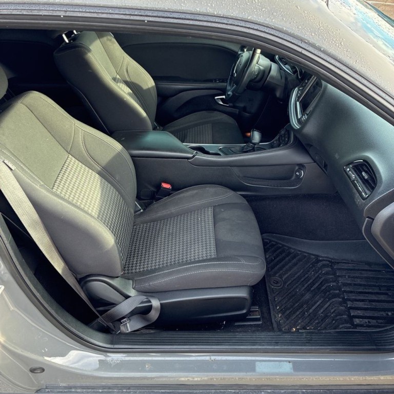 2018 Dodge Challenger Image 8