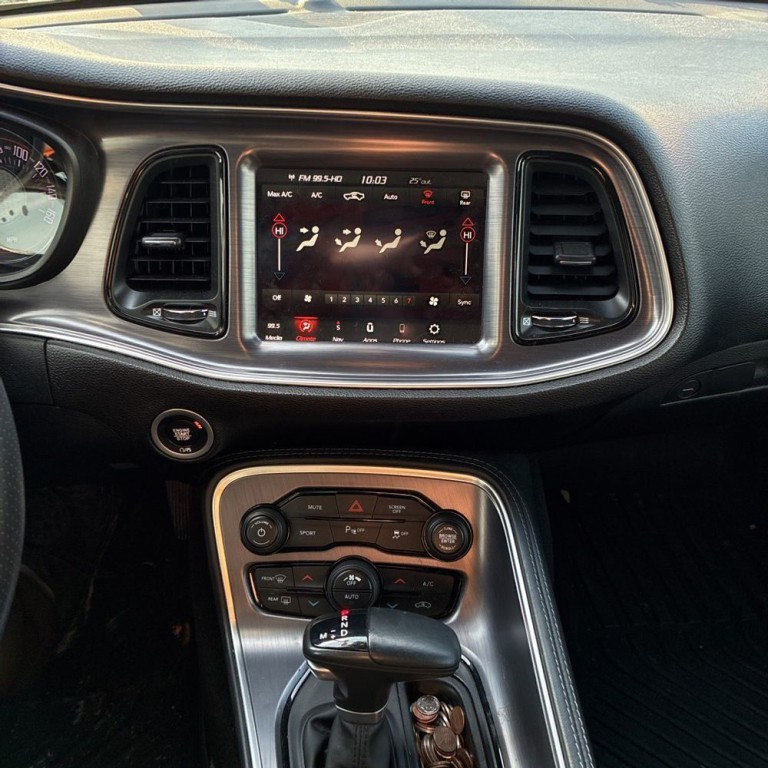 2018 Dodge Challenger Image 11