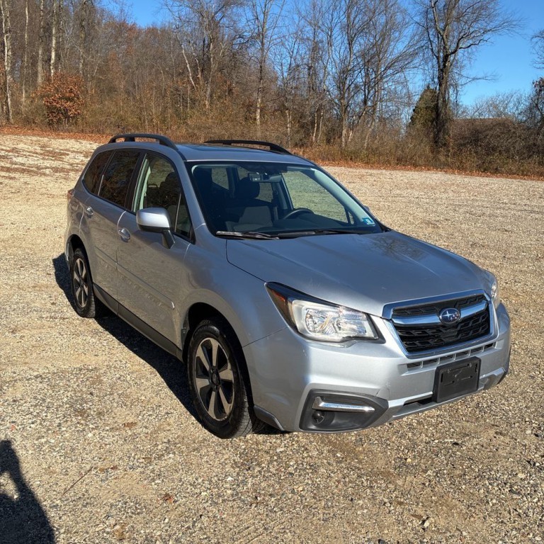 2018 Subaru Forester Image 1