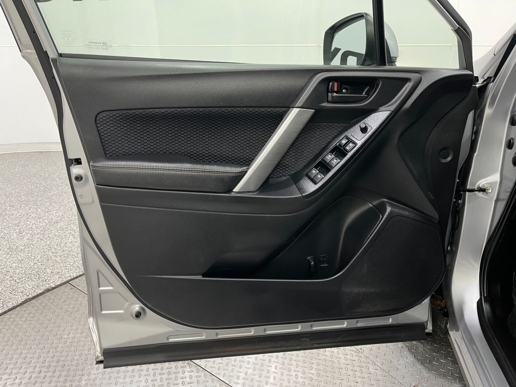 2018 Subaru Forester Image 14