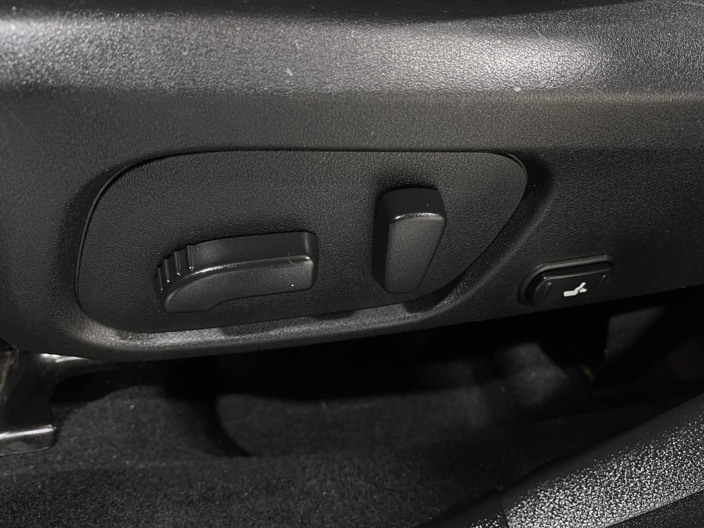 2018 Subaru Forester Image 16