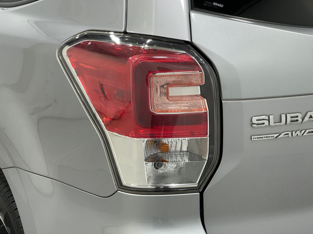 2018 Subaru Forester Image 32