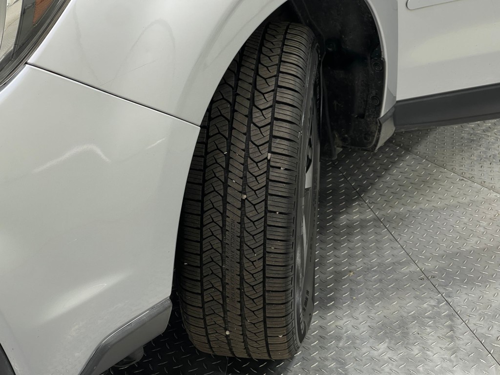 2018 Subaru Forester Image 34