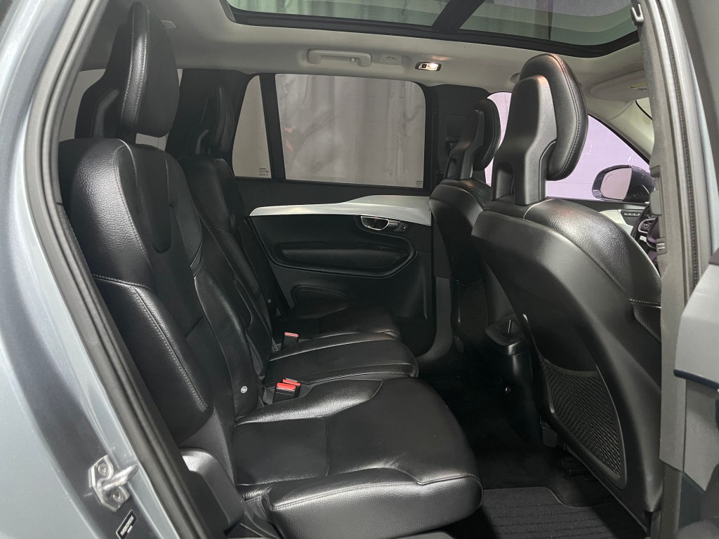 2017 Volvo XC90 Image 30