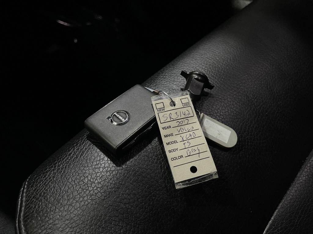 2017 Volvo XC90 Image 36