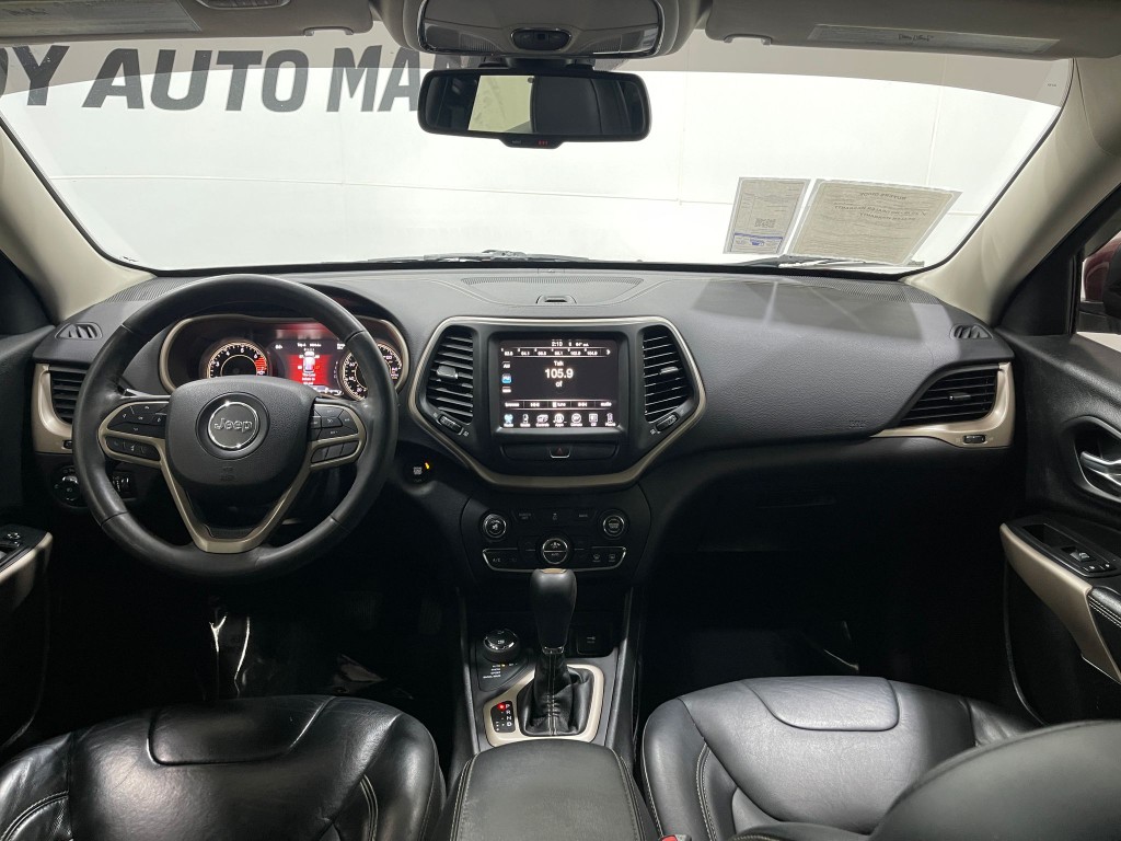 2017 Jeep Cherokee Image 17