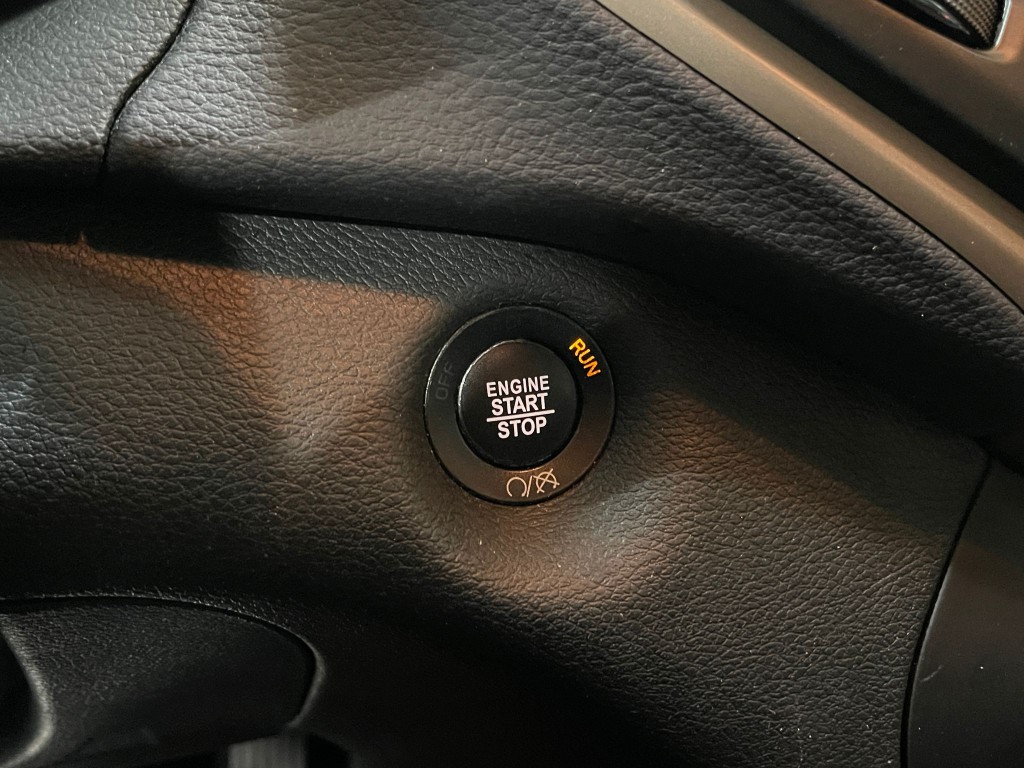 2017 Jeep Cherokee Image 19