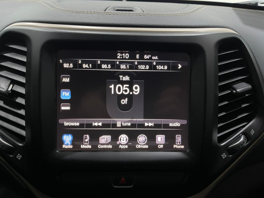 2017 Jeep Cherokee Image 23