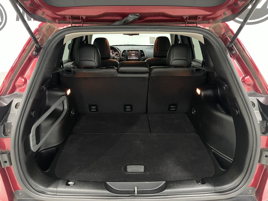 2017 Jeep Cherokee Image 27