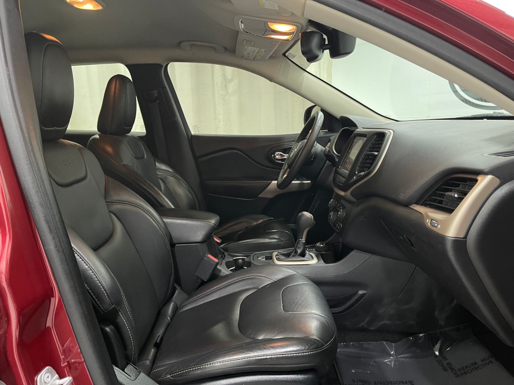 2017 Jeep Cherokee Image 31